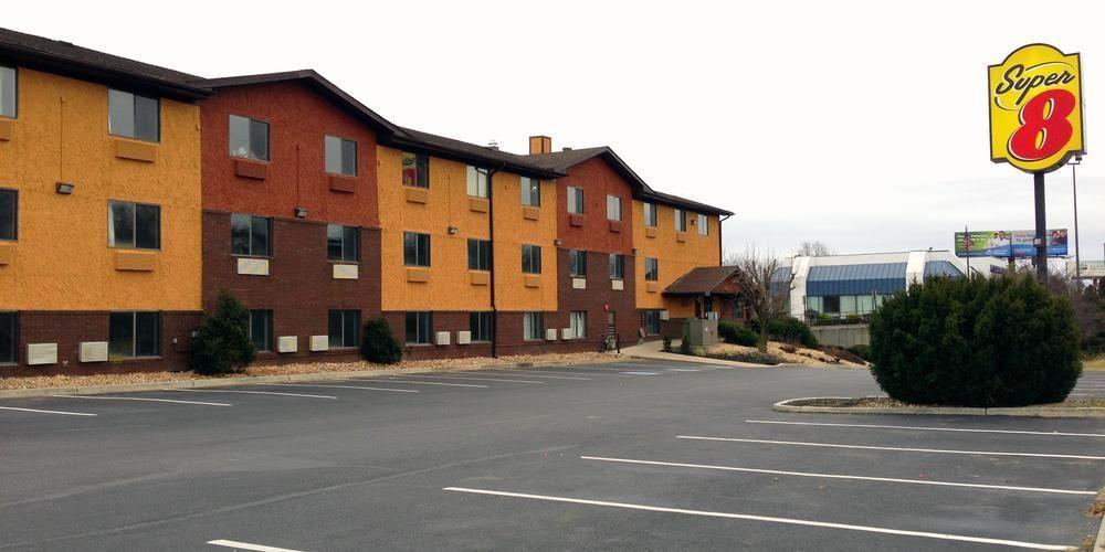 Super 8 By Wyndham Hagerstown I-70 Motel Luaran gambar